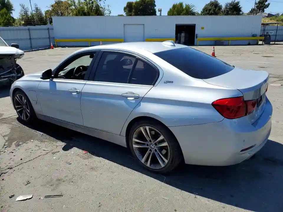 WBA8E1C57HK895095 2017 BMW 3 SERIES-1