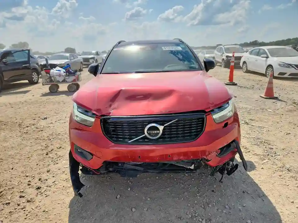 YV4162UM7L2207390 2020 VOLVO XC40-4