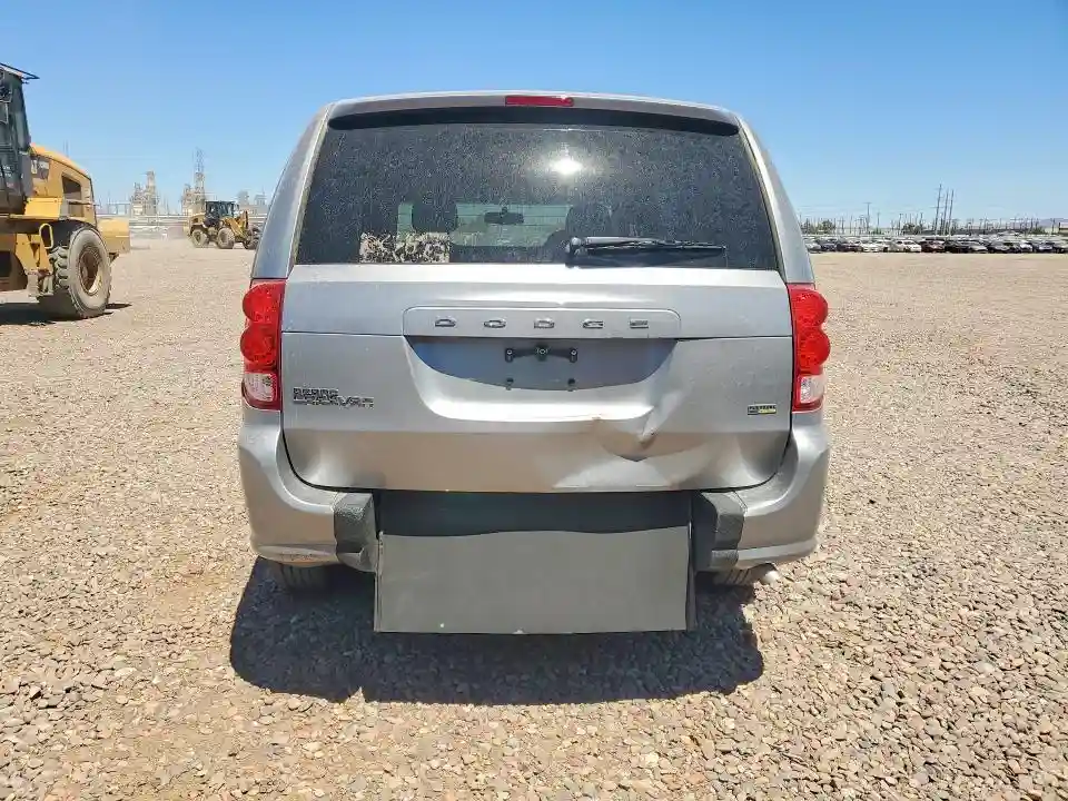 2C4RDGBG0GR106317 2016 DODGE CARAVAN-5