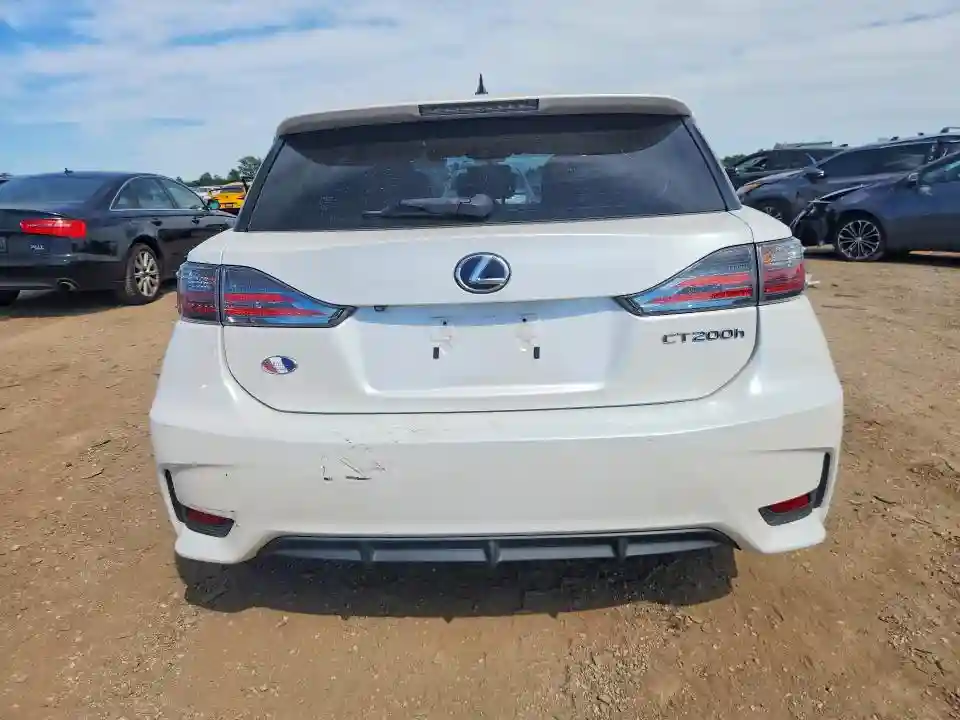 JTHKD5BHXF2214339 2015 LEXUS CT 200-5