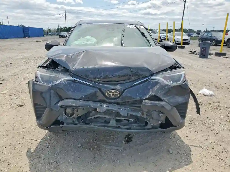 2T3BFREV3JW792500 2018 TOYOTA RAV4-4
