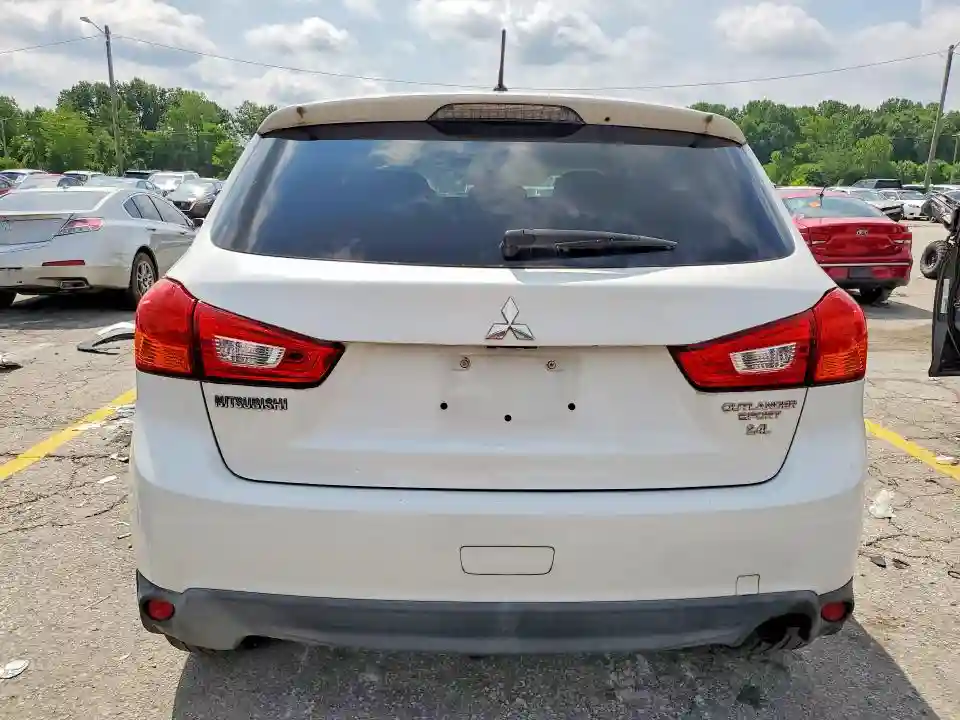 JA4AR3AW5GZ034885 2016 MITSUBISHI OUTLANDER-5
