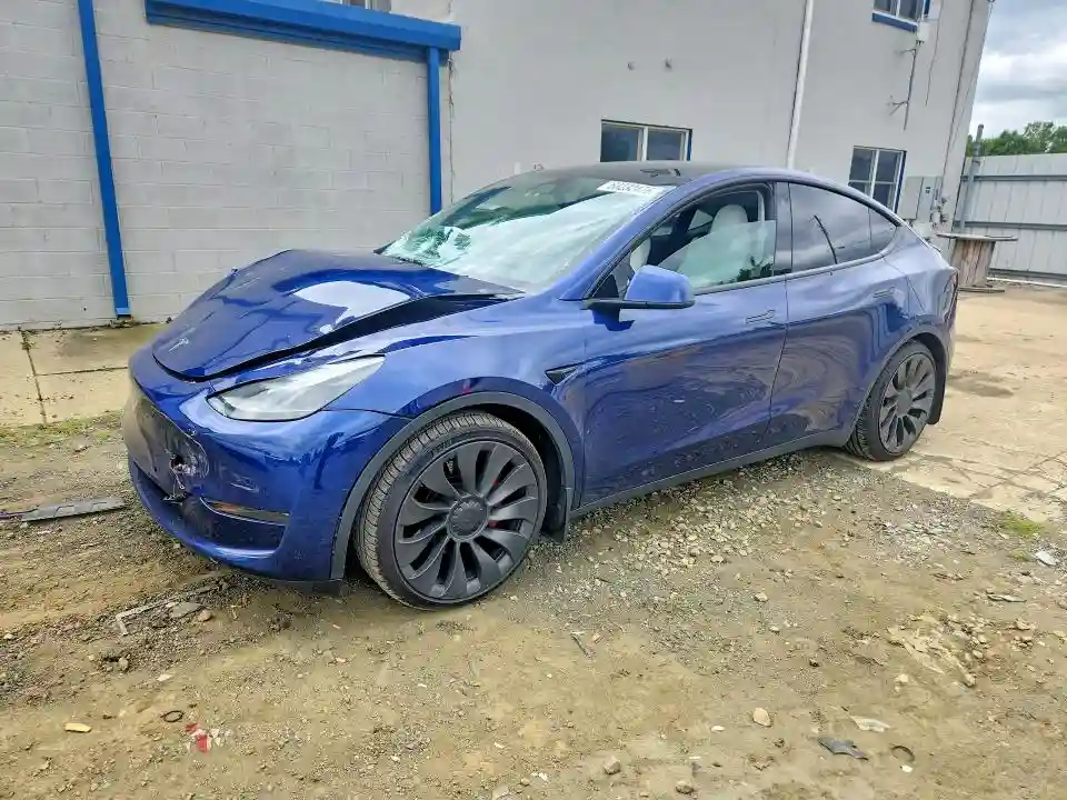 7SAYGDEF3NF530378 2022 TESLA MODEL Y-0