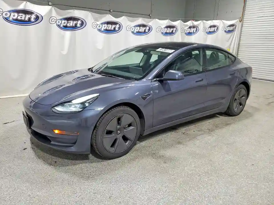 5YJ3E1EA4NF369085 2022 TESLA MODEL 3-0