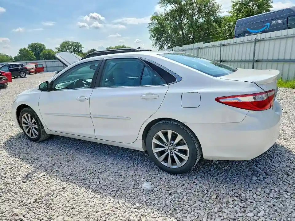 4T1BF1FK6HU800470 2017 TOYOTA CAMRY-1