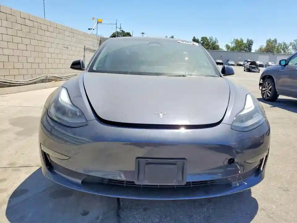 5YJ3E1EB1PF713192 2023 TESLA MODEL 3-4