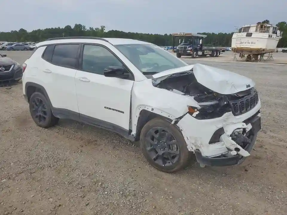 3C4NJDBN7ST599343 2025 JEEP COMPASS-3