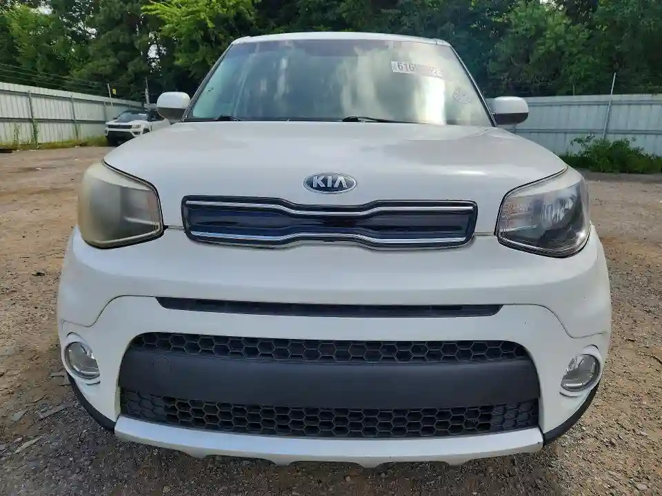 KNDJP3A58J7904120 2018 KIA SOUL-4