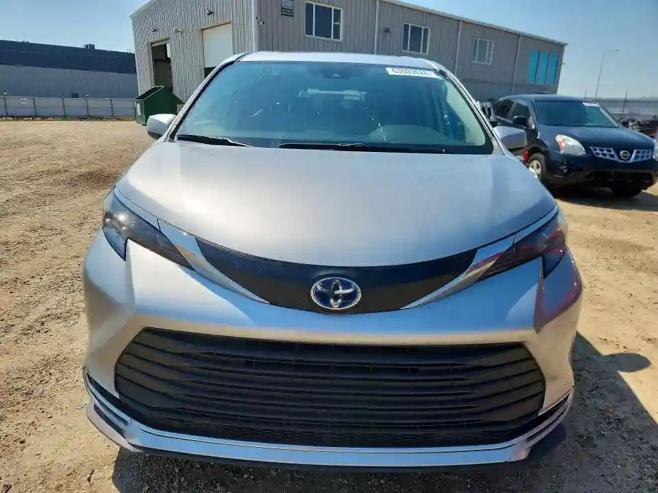 5TDGRKECXRS208884 2024 TOYOTA SIENNA-4