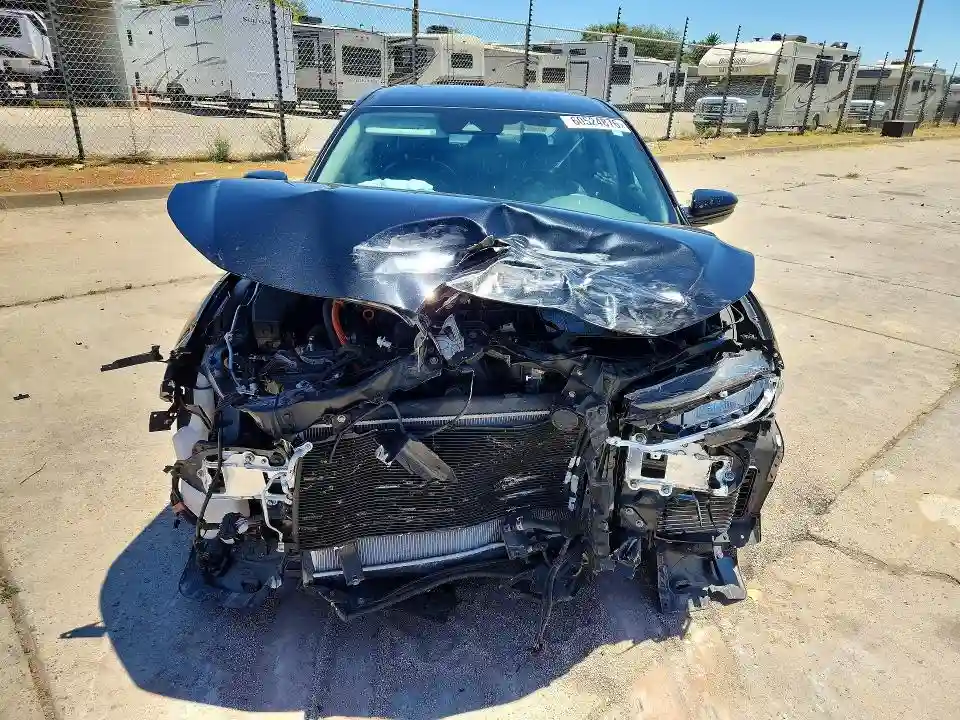 19XZE4F58NE017582 2022 HONDA INSIGHT-4