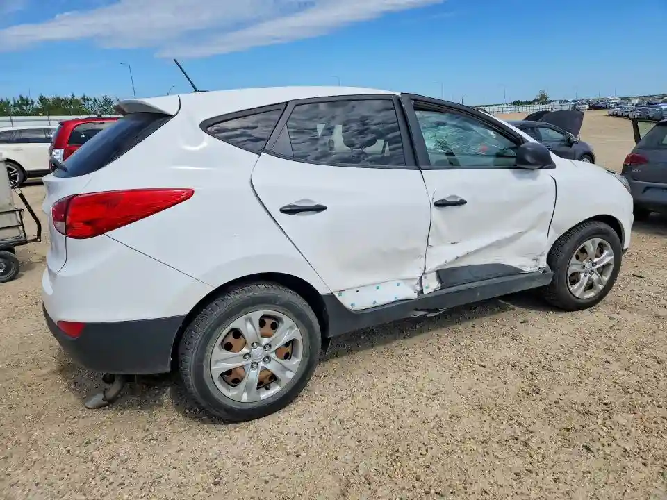 KM8JT3AF4FU076947 2015 HYUNDAI TUCSON-2