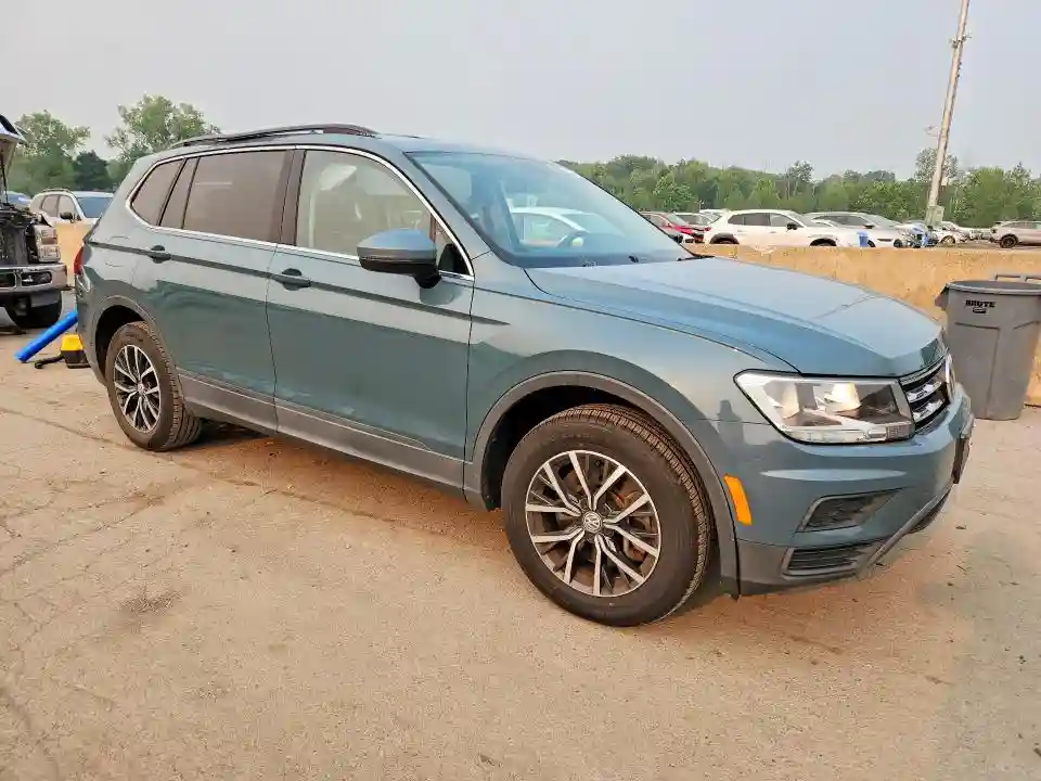 3VV2B7AX6KM136092 2019 VOLKSWAGEN TIGUAN-3