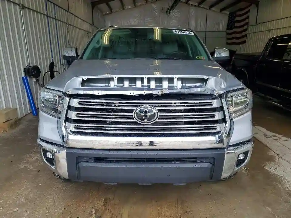 5TFBY5F13JX693668 2018 TOYOTA TUNDRA-4
