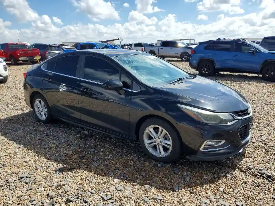 1G1BE5SM9H7271822 2017 CHEVROLET CRUZE-3