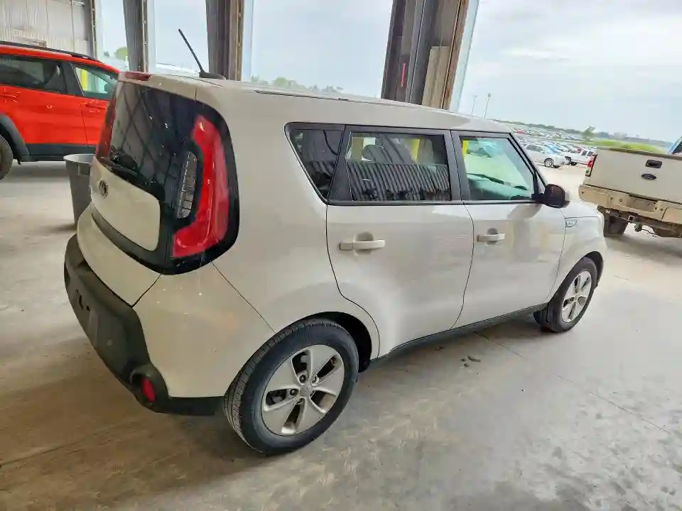 KNDJN2A20F7170506 2015 KIA SOUL-2