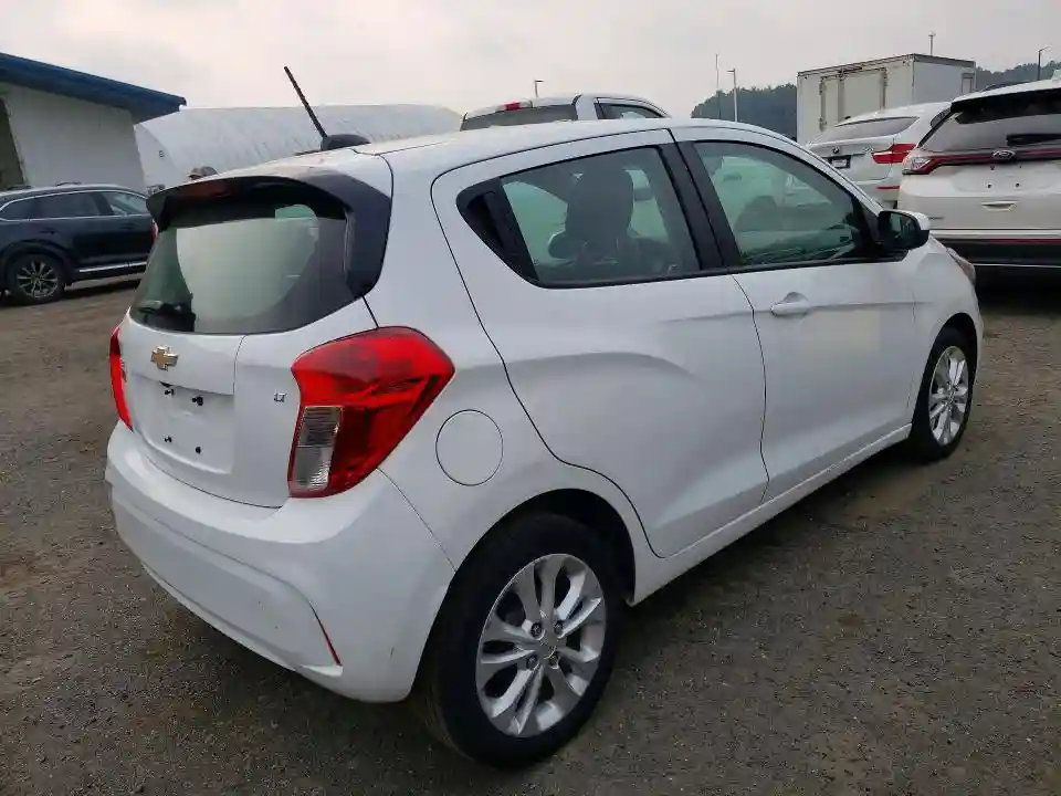 KL8CD6SA0MC225624 2021 CHEVROLET SPARK-2