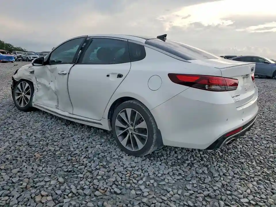 5XXGV4L21GG032856 2016 KIA OPTIMA-1