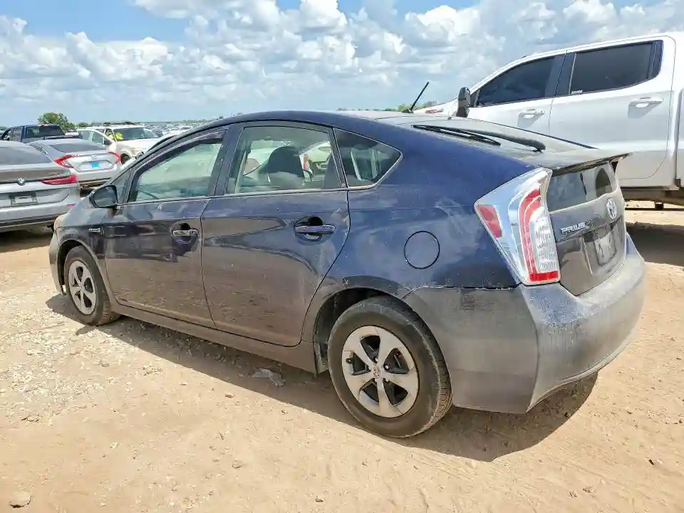 JTDKN3DUXF1985810 2015 TOYOTA PRIUS-1