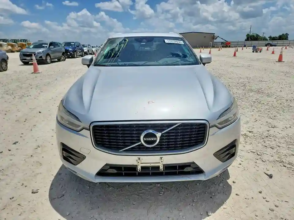 LYVA22RMXJB096725 2018 VOLVO XC60-4