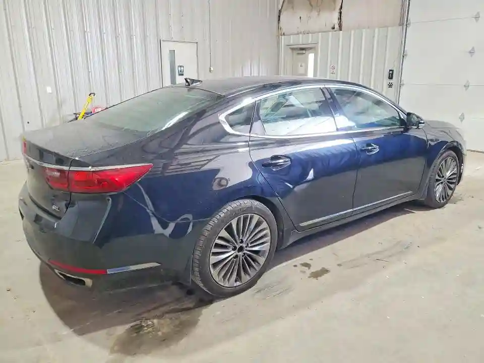 KNALC4J14J5098051 2018 KIA CADENZA-2