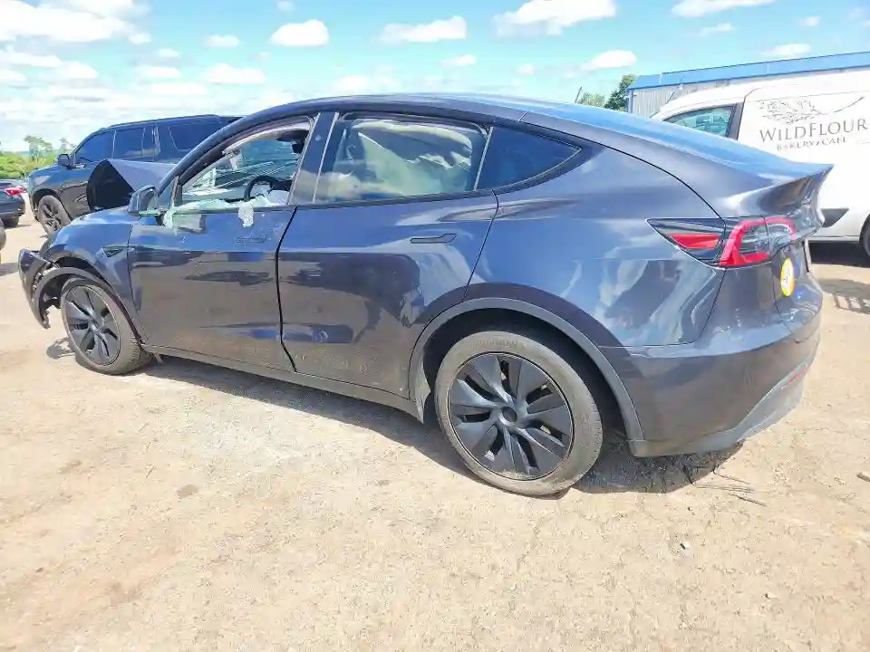 7SAYGDEE6RA330234 2024 TESLA MODEL Y-1
