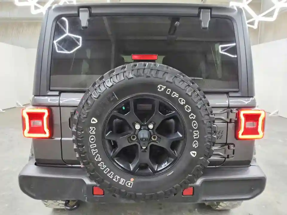 1C4HJXDN6MW617890 2021 JEEP WRANGLER-5