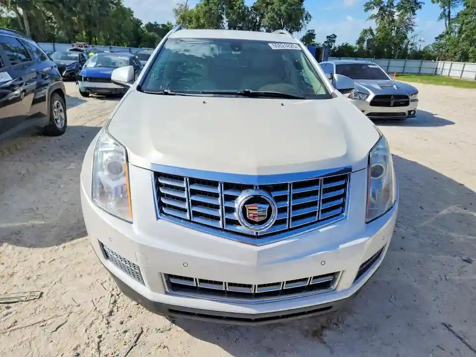 3GYFNEE37FS573422 2015 CADILLAC SRX-4