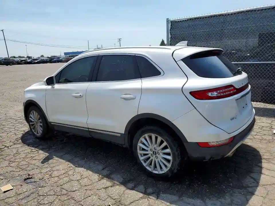 5LMCJ1D98KUL15593 2019 LINCOLN MKZ-1