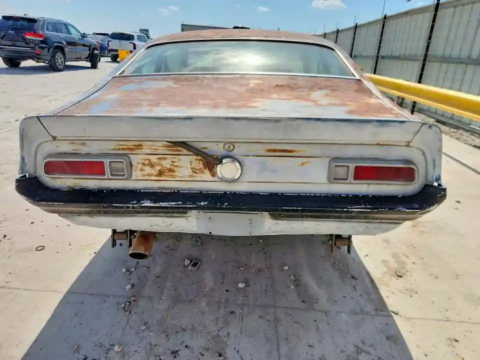 1X93T195572 1971 FORD MAVERICK-5