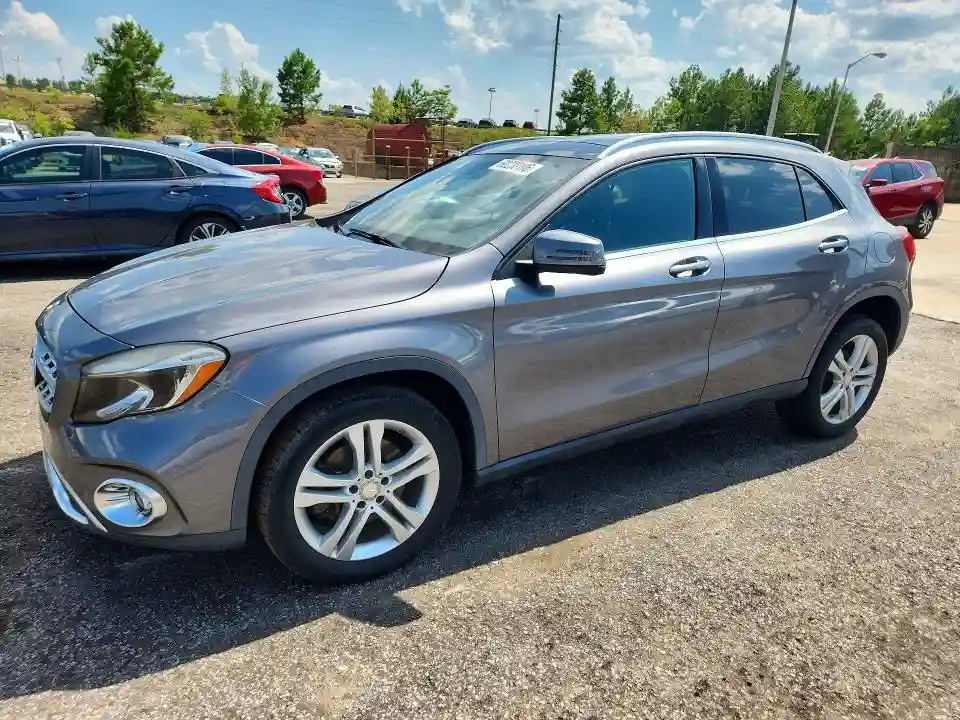 WDCTG4GB3JJ371070 2018 MERCEDES-BENZ GLA-CLASS-0