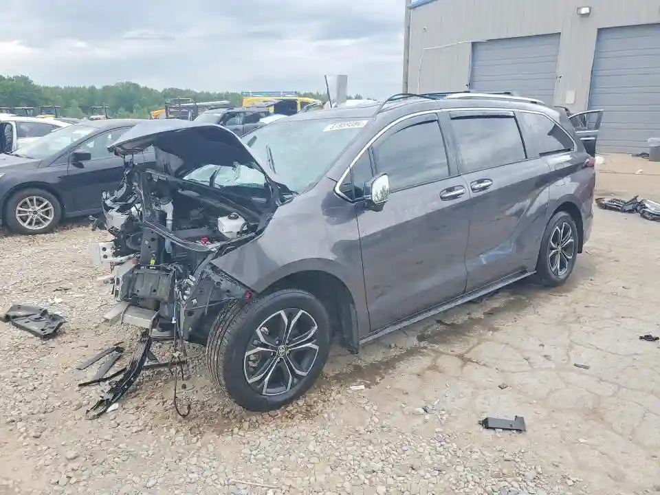 5TDESKFC6SS154614 2025 TOYOTA SIENNA-0