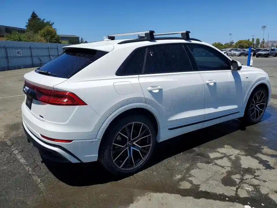 WA1FVAF11KD022094 2019 AUDI Q8-2