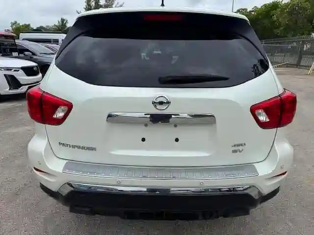 5N1DR2MM1HC627750 2017 NISSAN PATHFINDER-5