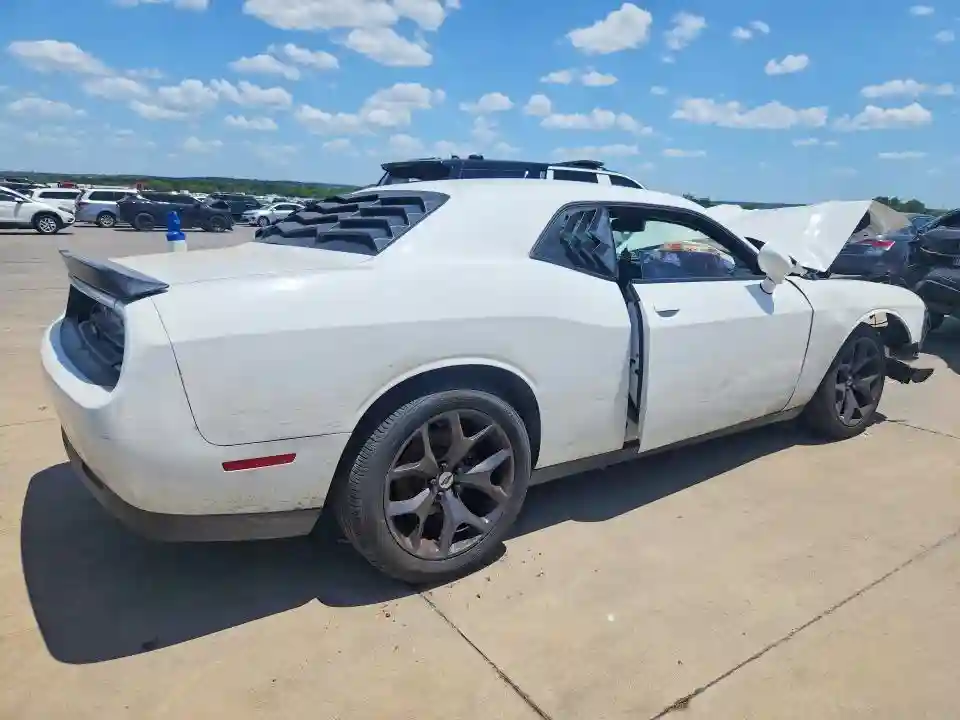 2C3CDZAGXJH178372 2018 DODGE CHALLENGER-2