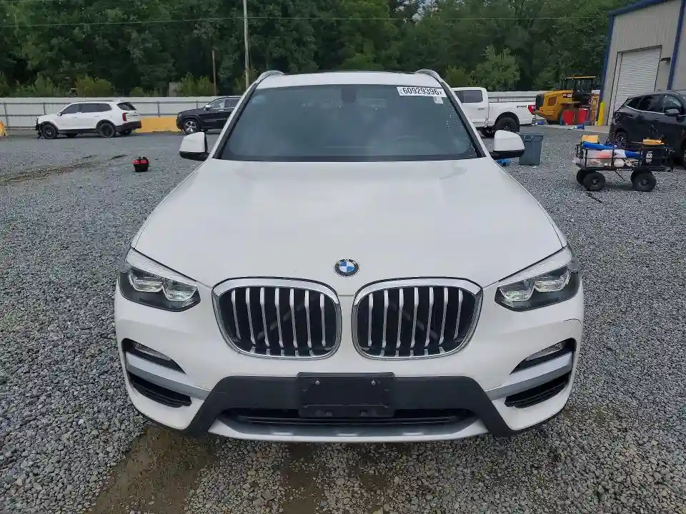 5UXTR9C55JLC76920 2018 BMW X3-4