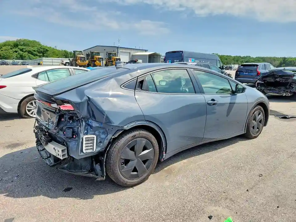 JTDACAAU4R3025854 2024 TOYOTA PRIUS-2