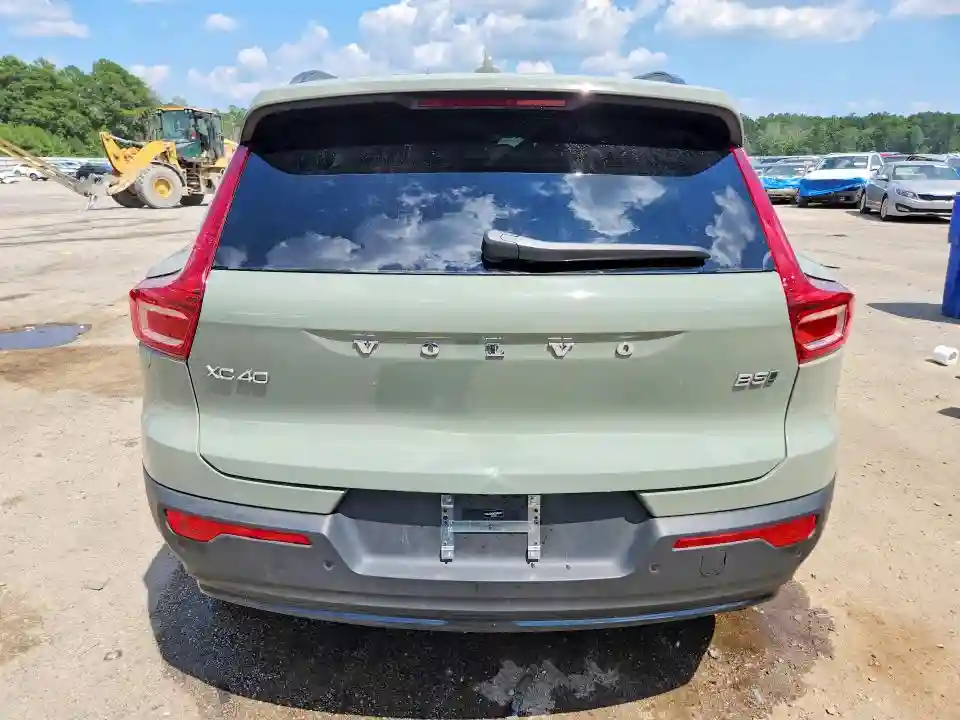 YV4L12UC6S2605977 2025 VOLVO XC40-5