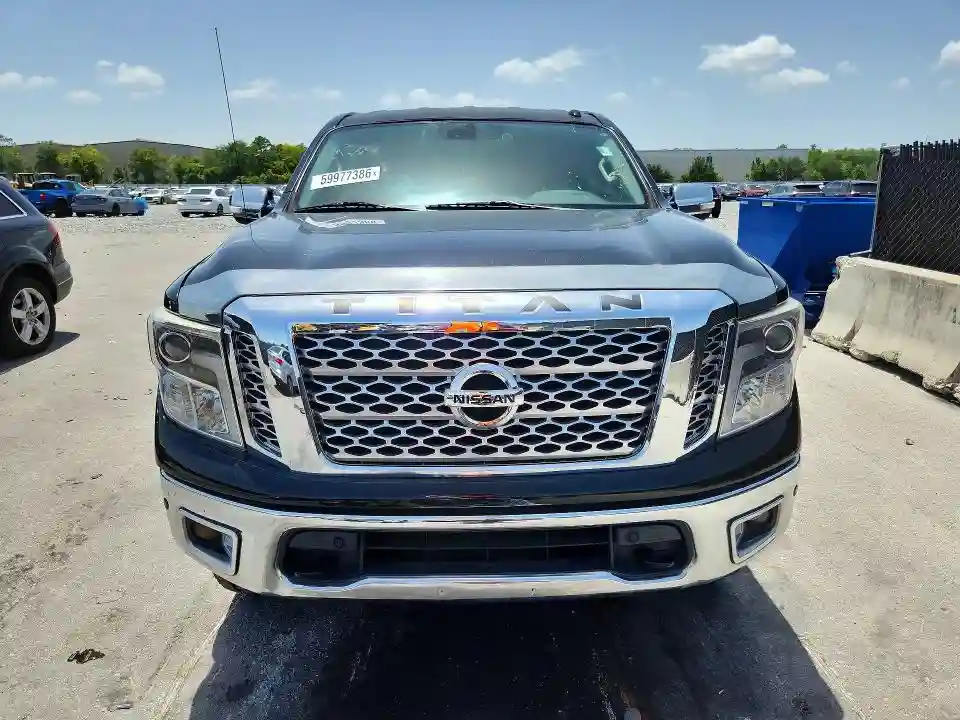 1N6AA1E55HN559258 2017 NISSAN TITAN-4