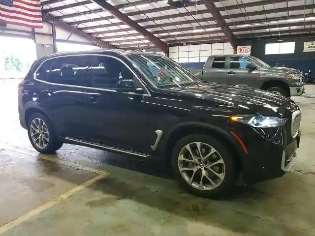 5UX23EU06T9110184 2026 BMW X5-0