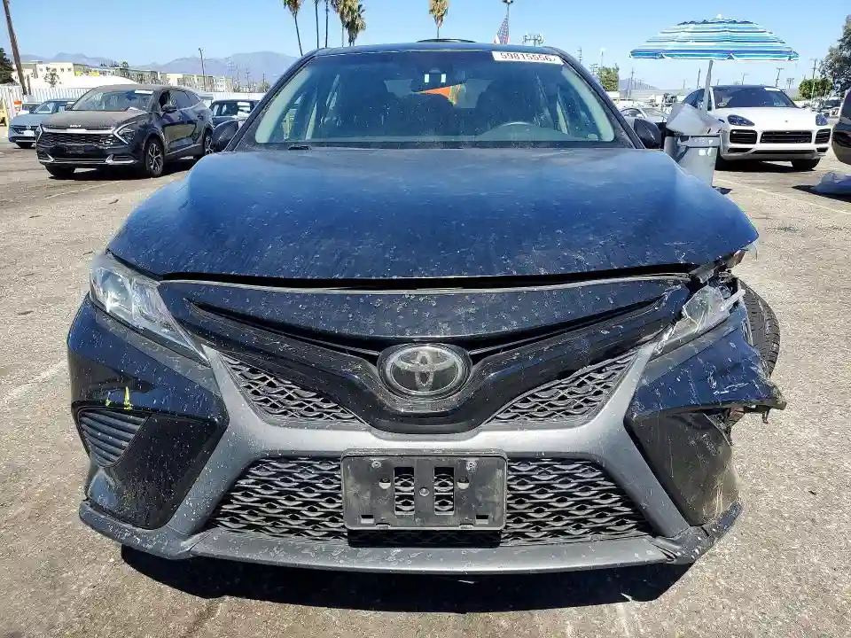 JTNB11HK0J3029477 2018 TOYOTA CAMRY-4
