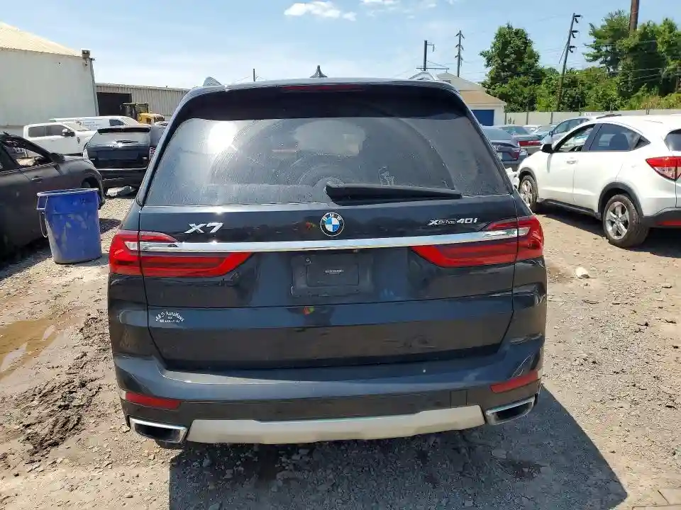 5UXCW2C00M9F67427 2021 BMW X7-5