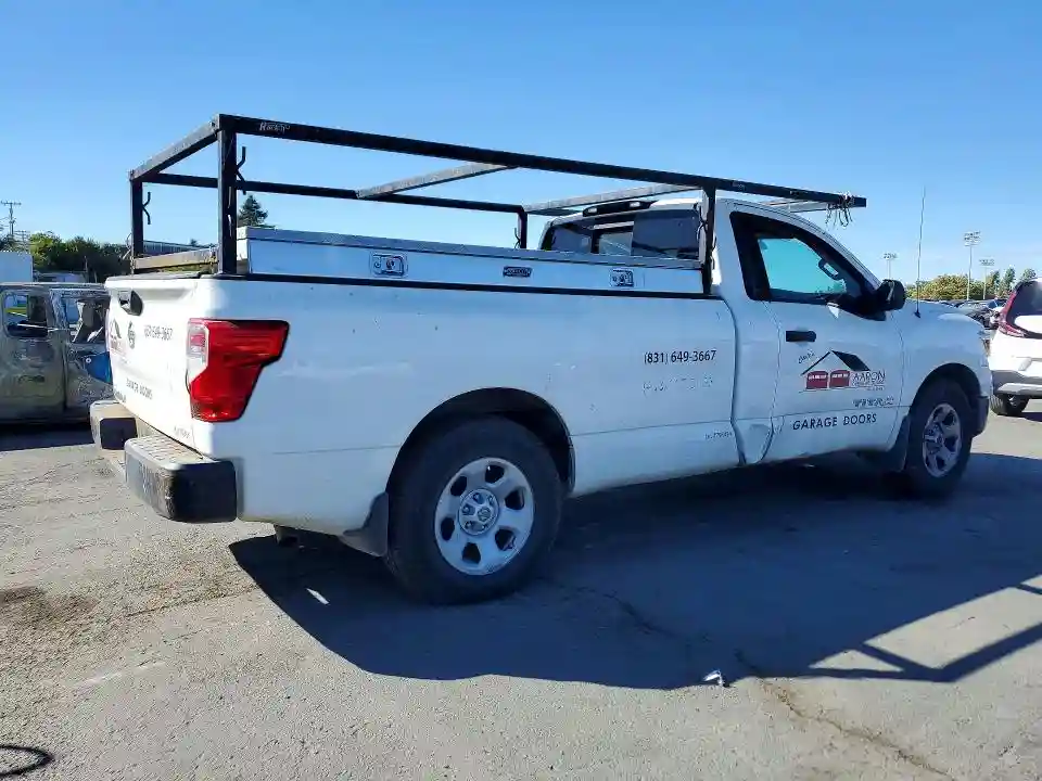 1N6AA1R76HN575884 2017 NISSAN TITAN-2