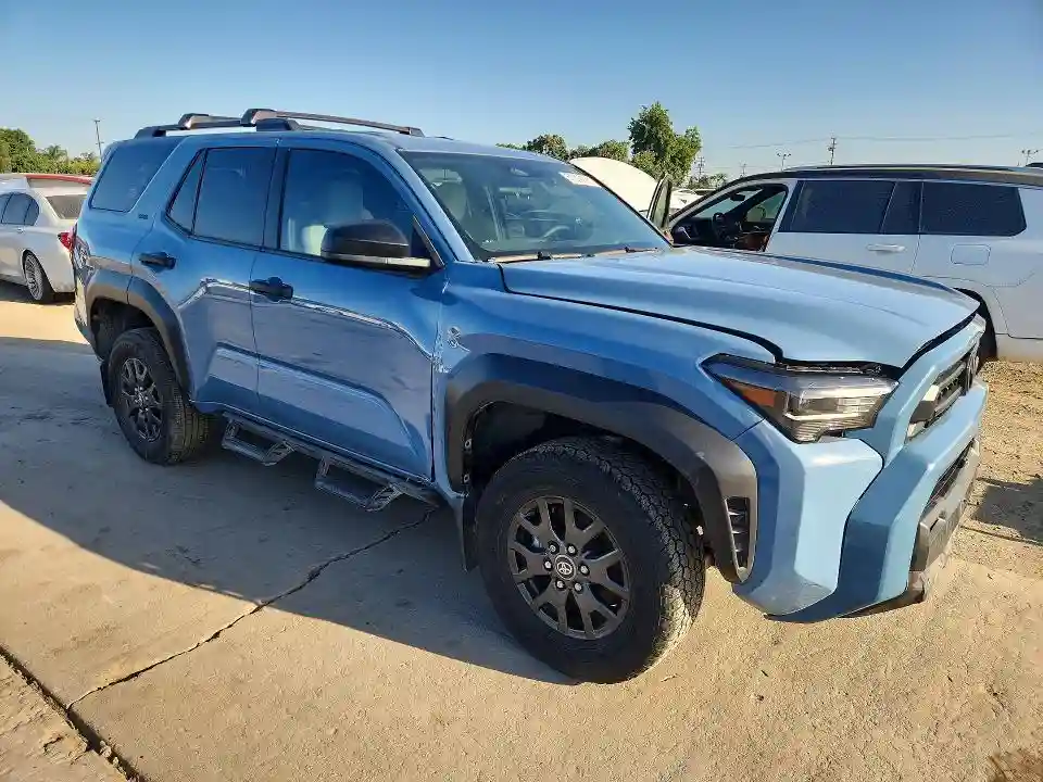 JTEVA5AR6S5006173 2025 TOYOTA 4RUNNER-3