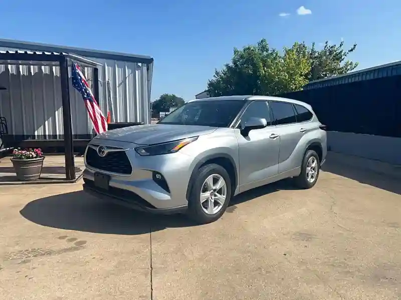 5TDZZRAH3NS107358 2022 TOYOTA HIGHLANDER-1