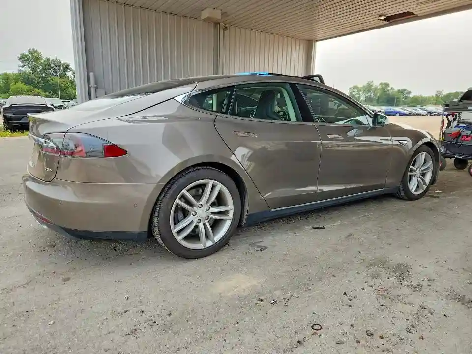 5YJSA1S29FF096022 2015 TESLA MODEL S-2