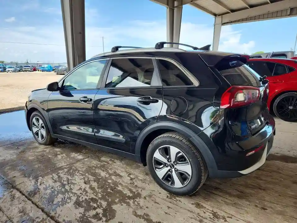 KNDCB3LCXH5082431 2017 KIA NIRO-1