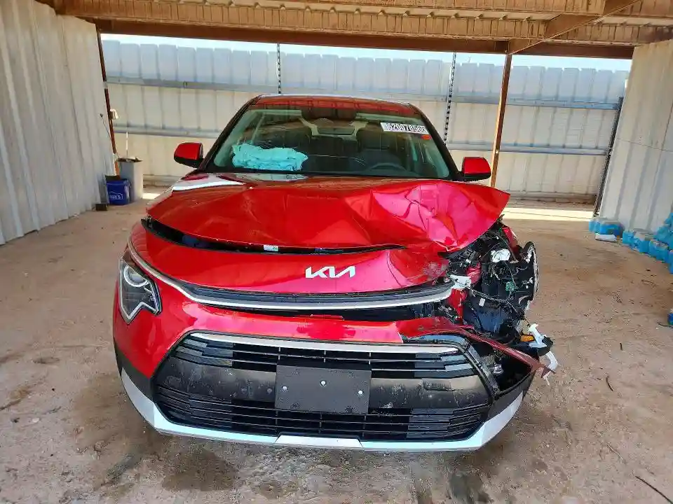 KNDCP3LE6T5357837 2026 KIA NIRO-4