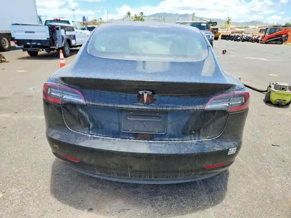 5YJ3E1EA3PF431692 2023 TESLA MODEL 3-5