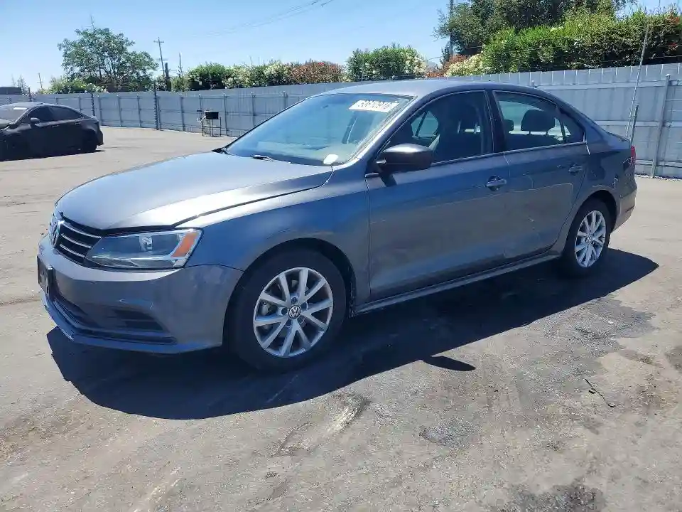 3VWD17AJ6FM400131 2015 VOLKSWAGEN JETTA-0