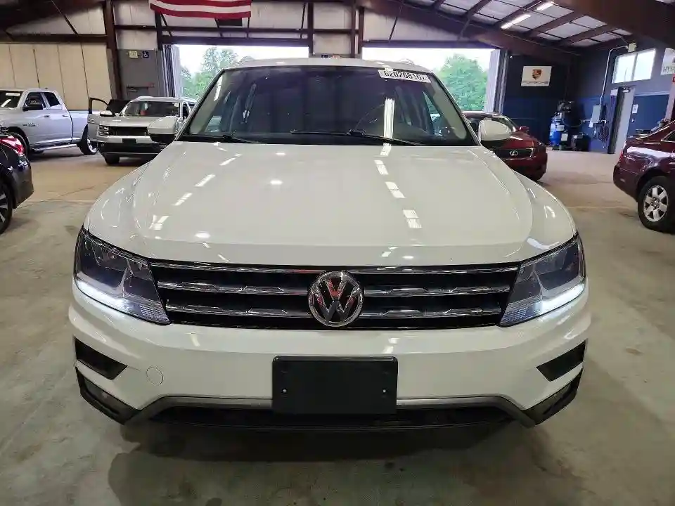 3VV2B7AX0KM191184 2019 VOLKSWAGEN TIGUAN-4
